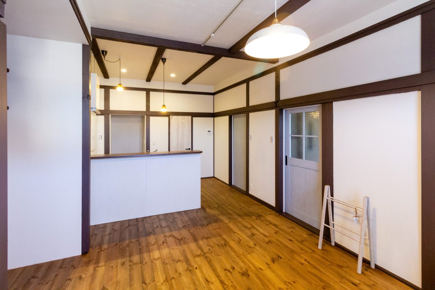 シンプルにセンス良く遊び心のある家