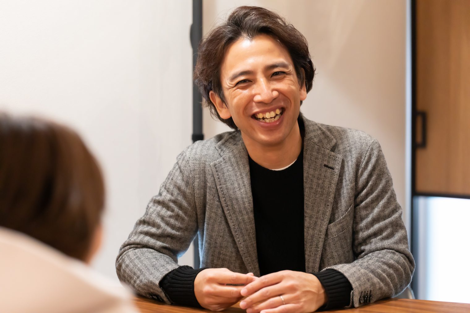 暮らすように働く　デザイン+機能性にも配慮したオフィス